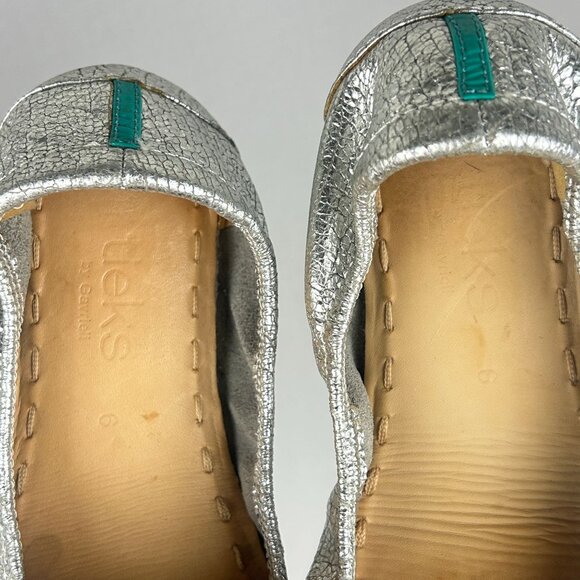Tieks Silver Screen Round Toe Flats Womens 6 Slip On Comfort Foldable Stretch - Picture 8 of 9